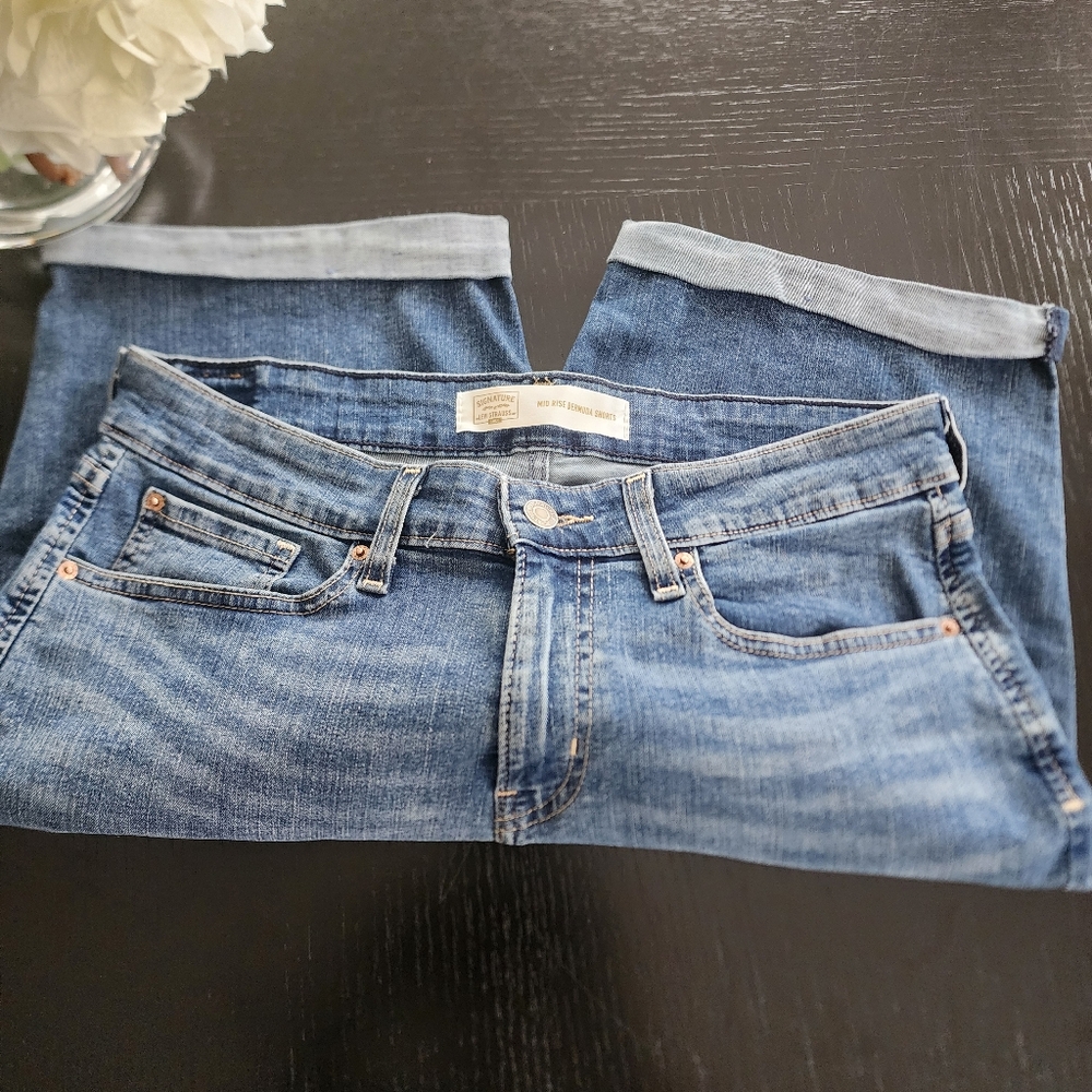 Levi Strauss Denim Mid-Rise Bermuda Shorts Boat Coastal Casual Classic Sz 12 EUC - Picture 3 of 14